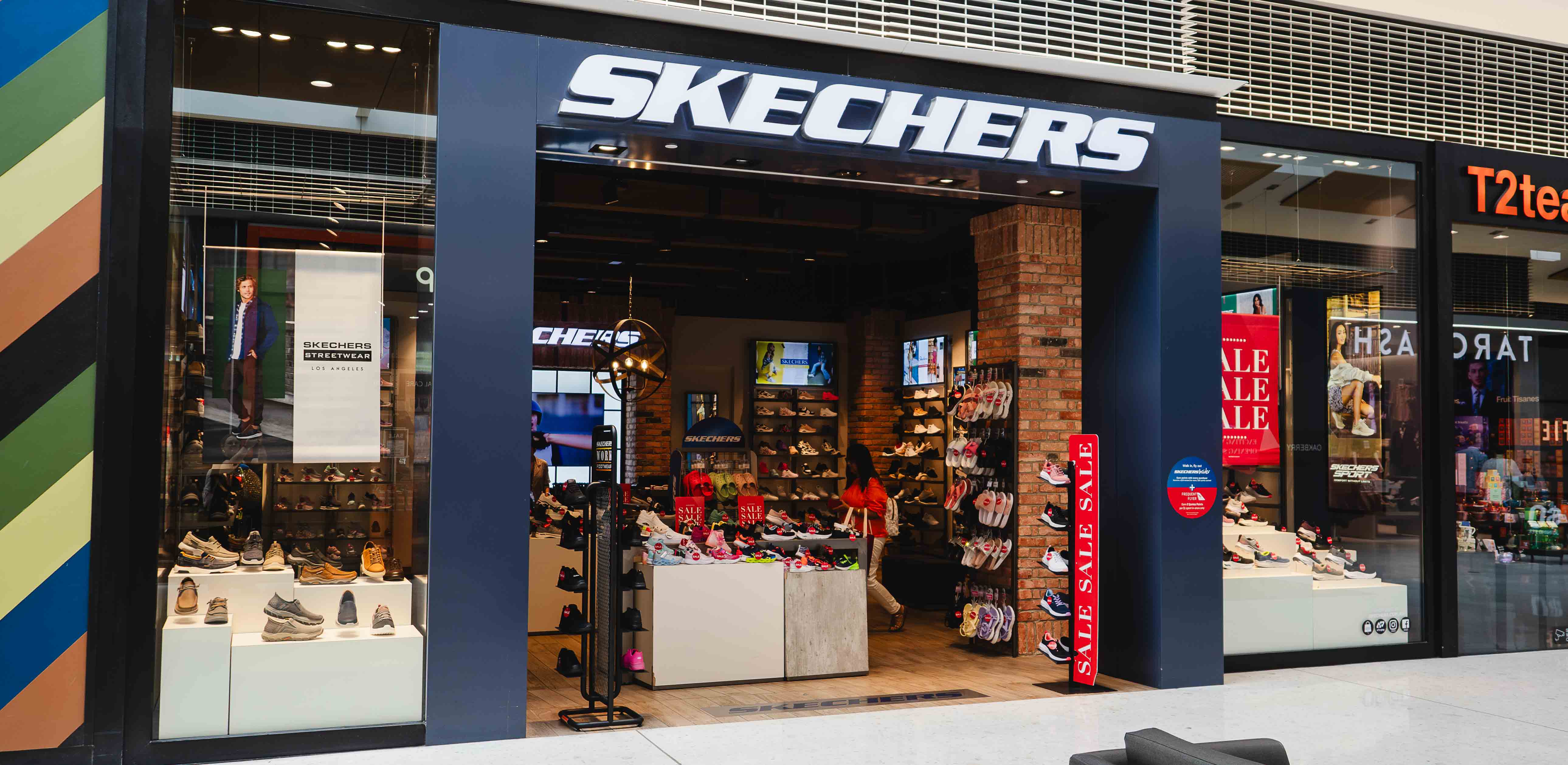 EF_SKECHERS-0001.jpg